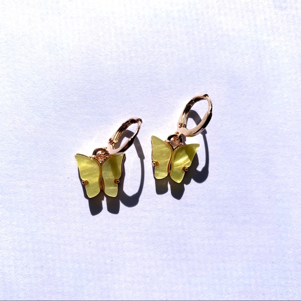 FREE W/ BUNDLE OF 3+ Yellow Butterfly Hoop Earring
